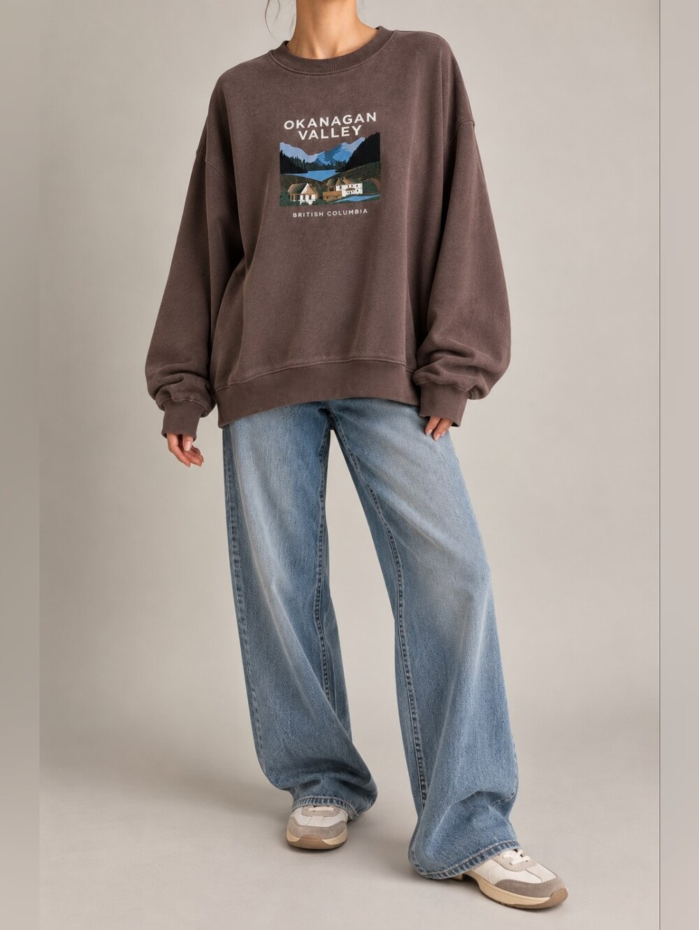 Twik by Simons Okanagan Valley Brown Oversized Graphic Sweatshirt Size Small